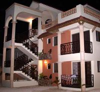View by night of the Apart-Hotel VILLA BAYA - Bayahibe - Dominican Republic